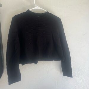 Cropped cotton on black cotton sweater XS
